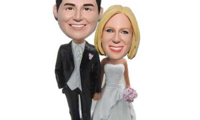 Make Your Relationship Memorable With These 3 Best Couple Bobbleheads